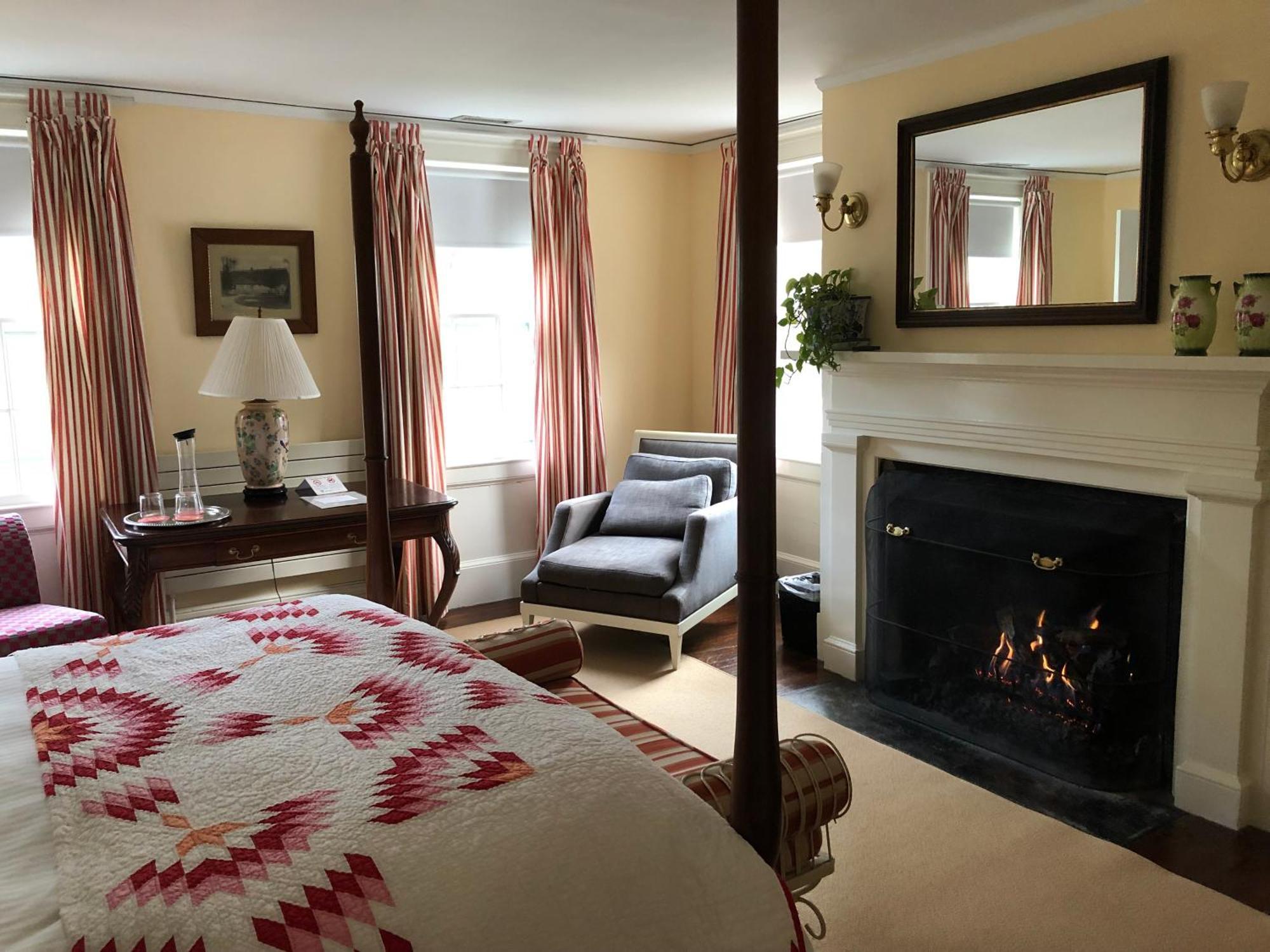 Bridgehampton Inn Exterior photo
